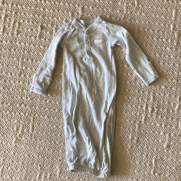 Carter’s Newborn Gown gray/white - Picture 1 of 4
